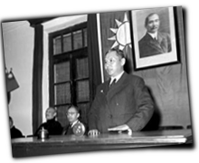 GFX_report_event_YUN_zhang_qun_desk_2