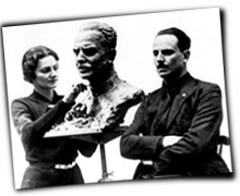 GFX_report_event_ENG_mosley_sculpture