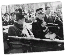 GFX_report_event_christian_in_car