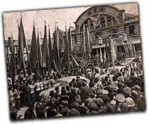 GFX_report_event_MON_welcoming_parade