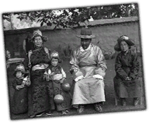 GFX_report_event_dalai_lama_family